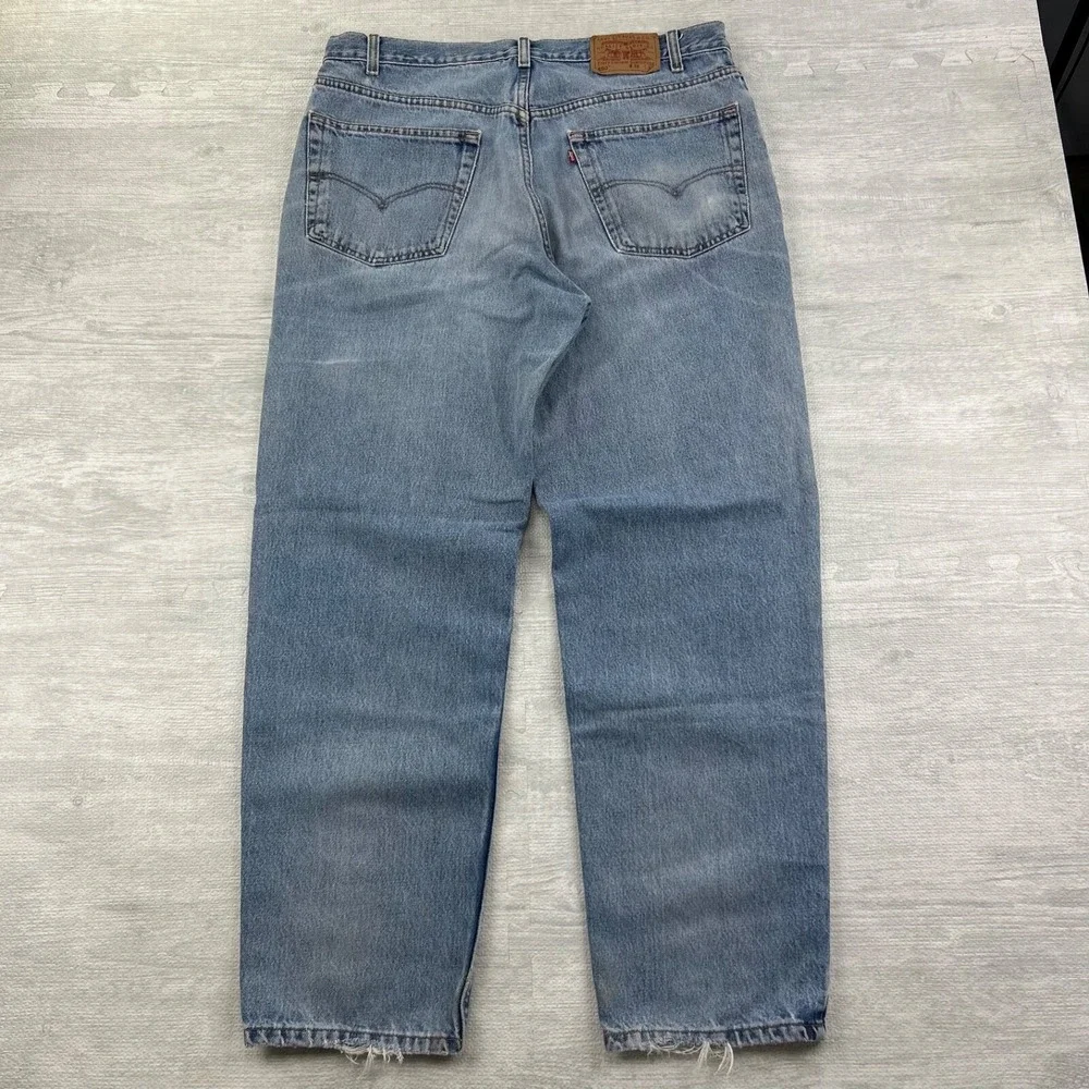 Vintage 90s Levis 550 Jeans Size 38x32 Blue Light Wash Denim Relaxed‎ Fit